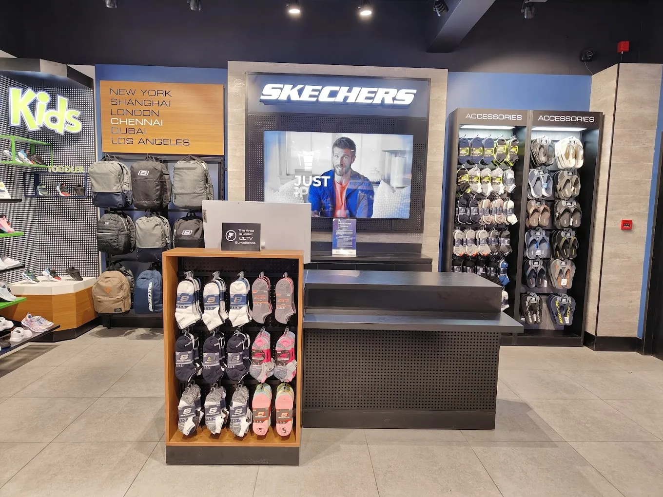 SKECHER